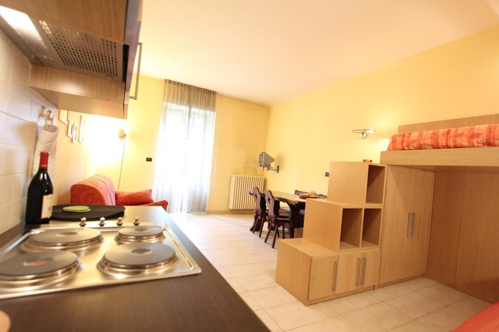 Residence Albergian Праджелато Екстериор снимка