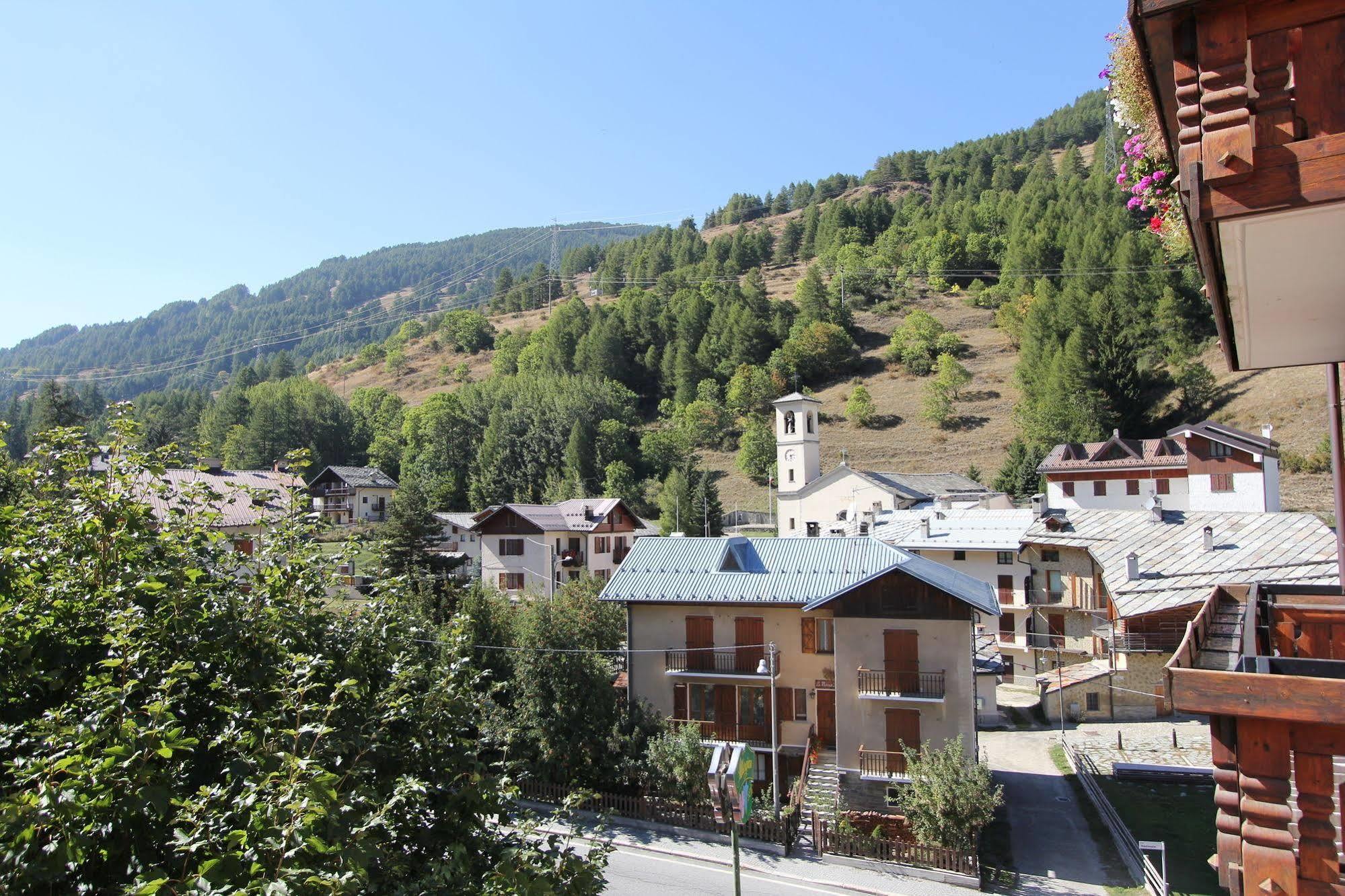 Residence Albergian Праджелато Екстериор снимка