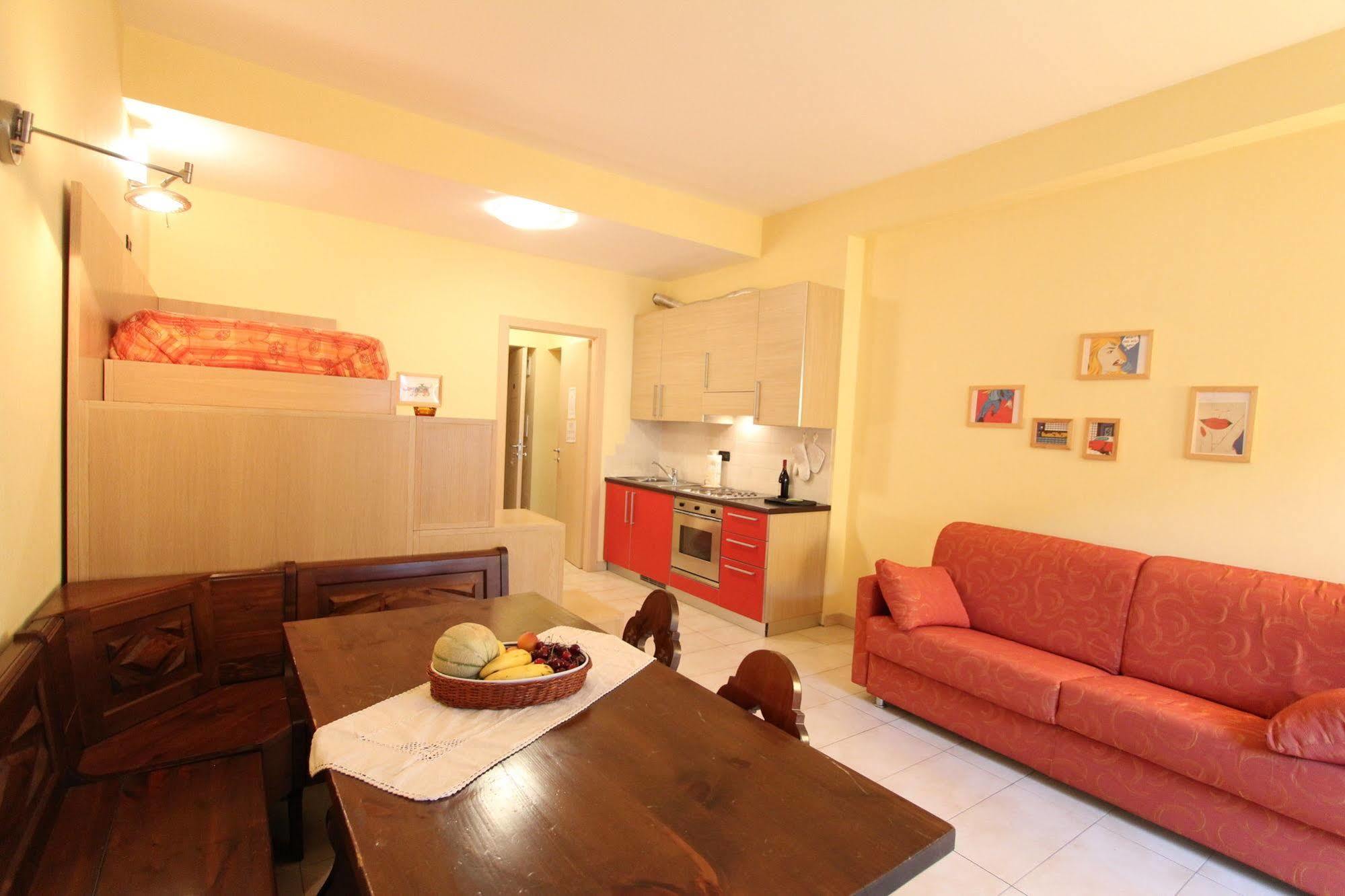 Residence Albergian Праджелато Екстериор снимка