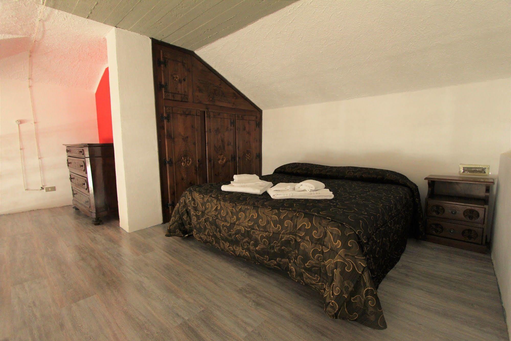 Residence Albergian Праджелато Екстериор снимка