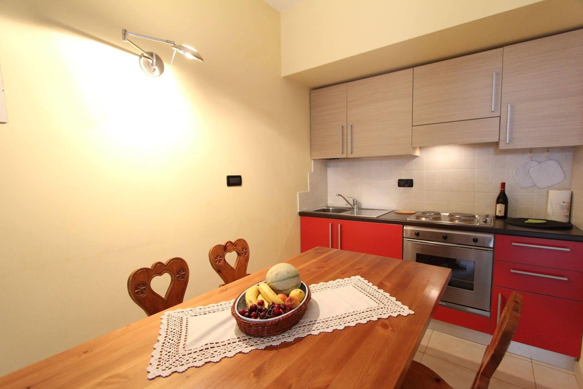 Residence Albergian Праджелато Екстериор снимка
